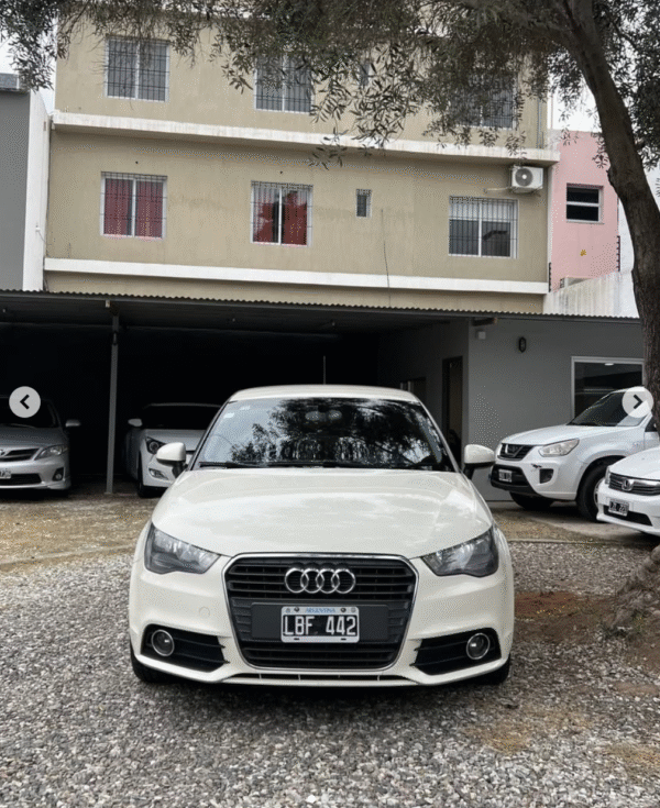Audi A1 2012 - Image 2