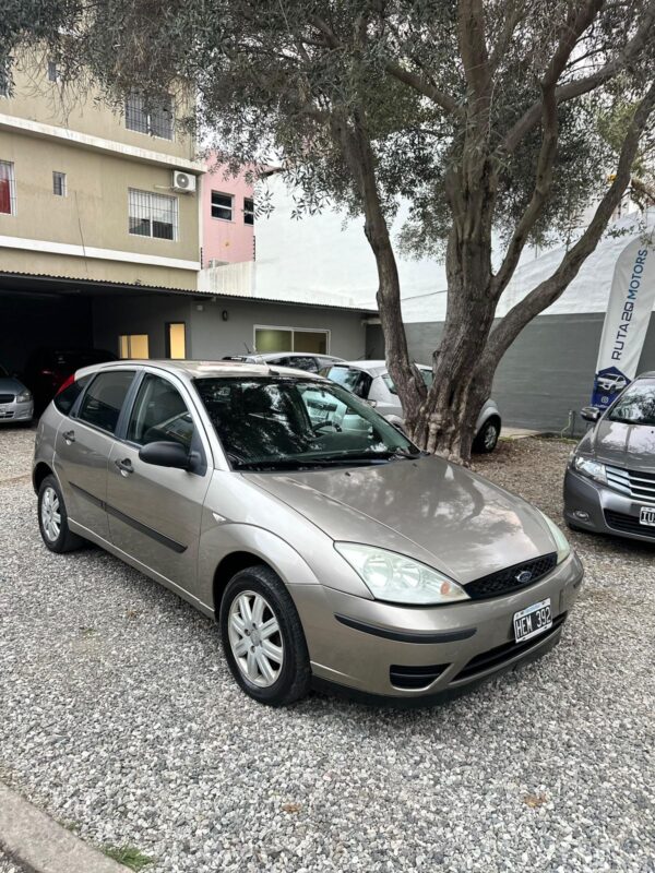 Ford Focus Fase I 1.6 Ambiente 2014 - Image 3
