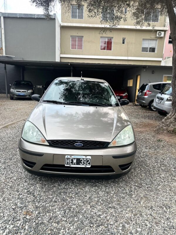Ford Focus Fase I 1.6 Ambiente 2014