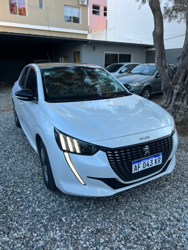 Peugeot 208 Feline Tiptronic 2022