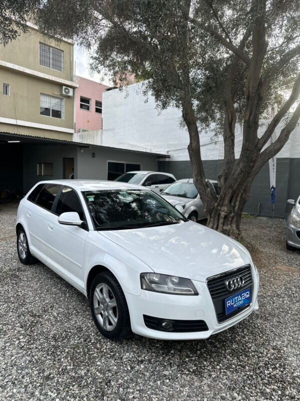Audi A3 1.6 Sportback 2010 - Image 8