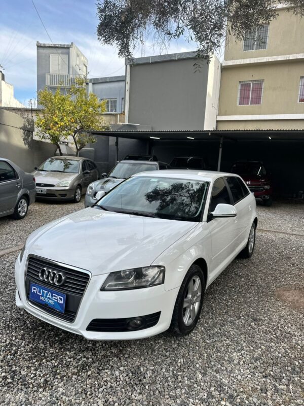 Audi A3 1.6 Sportback 2010 - Image 9