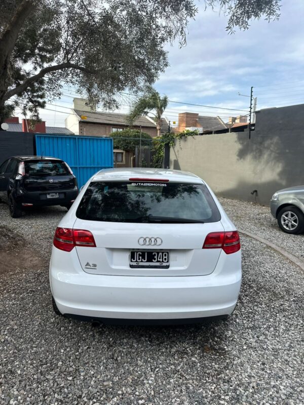 Audi A3 1.6 Sportback 2010 - Image 5