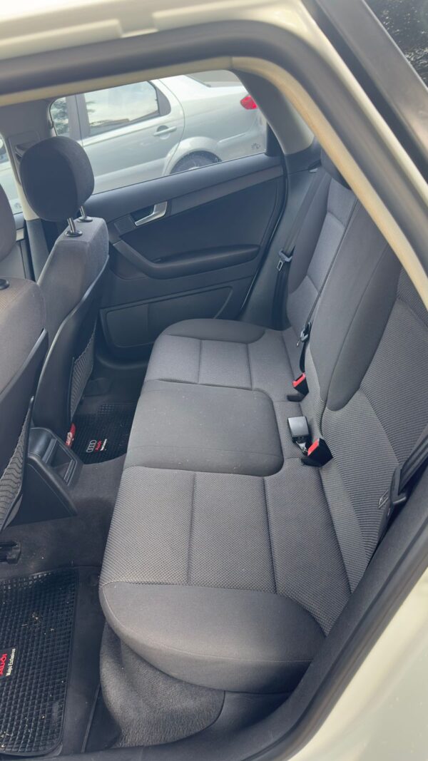 Audi A3 1.6 Sportback 2010 - Image 4