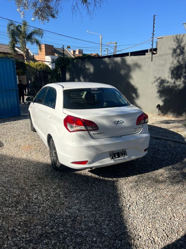 Chery Fulwin Sedán 2016 · con GNC. - Image 5